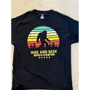 Hide And Seek World Champion Men's Black Graphic T-Shirt Size Large